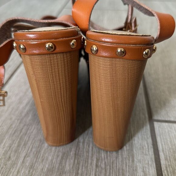 ShoeDazzle Graceann Studded Platform Sandals 7 Tan Brown Block Heel - Picture 7 of 11